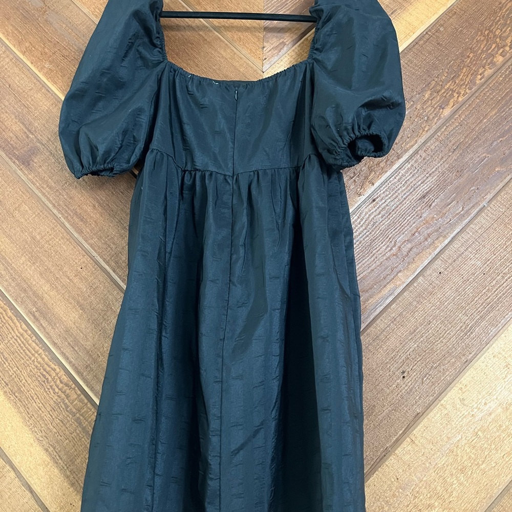JustFab Elegant Black  dress pit 17 length 33